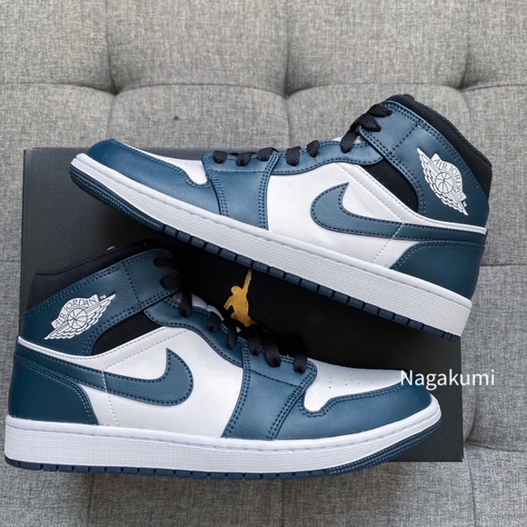 💙 Nike Air Jordan 1 Mid white navy shoes - Picture 3 of 4